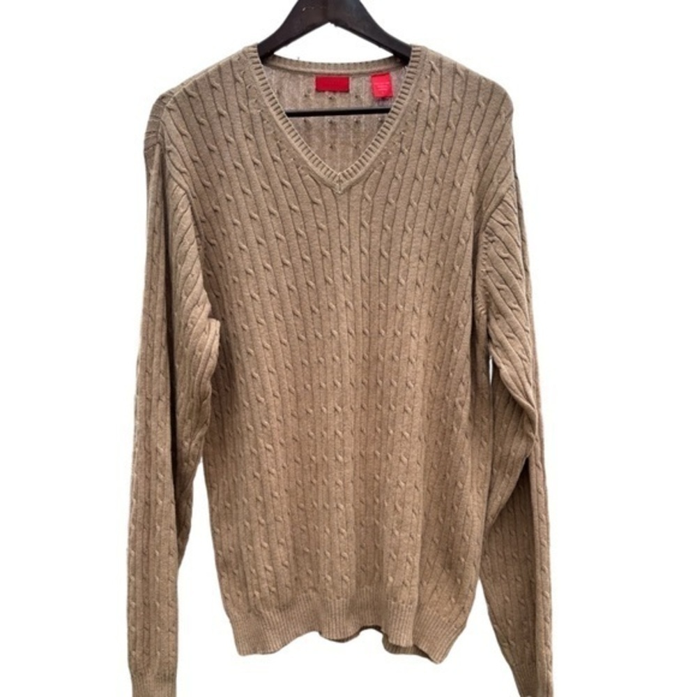 Izod Beige Cable Knit Sweater Size Large V Neck Long Sleeve